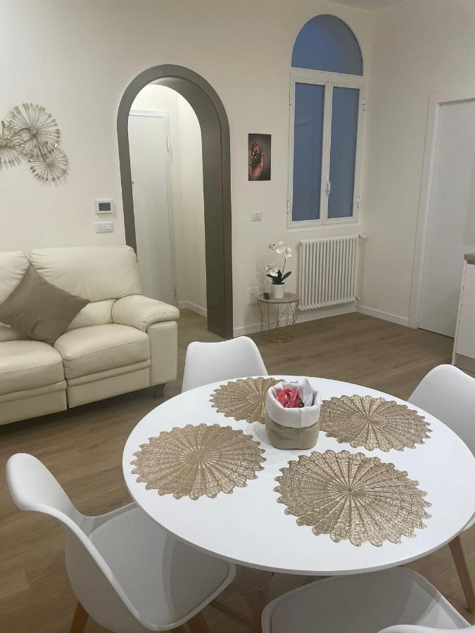 Luna&Sole Oreste Apartments - Self Check-In Bari Kültér fotó