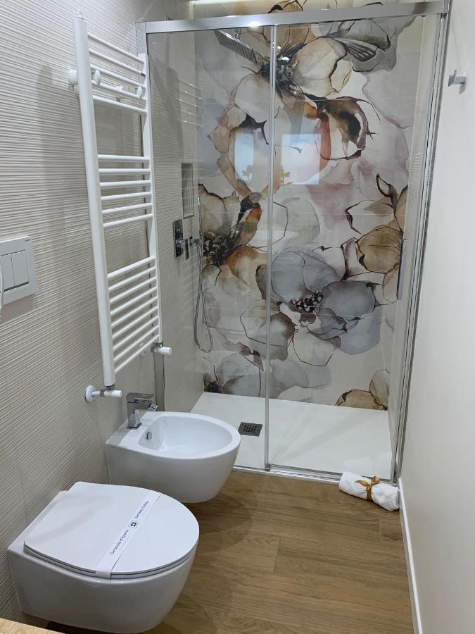 Luna&Sole Oreste Apartments - Self Check-In Bari Kültér fotó